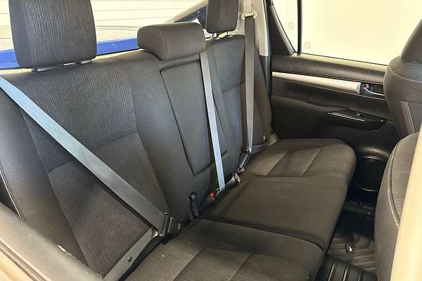 2020 Toyota Hilux SR5 GUN126R 4X4