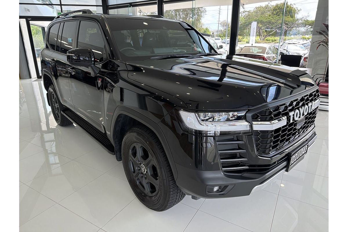 2023 Toyota Landcruiser GR Sport FJA300R