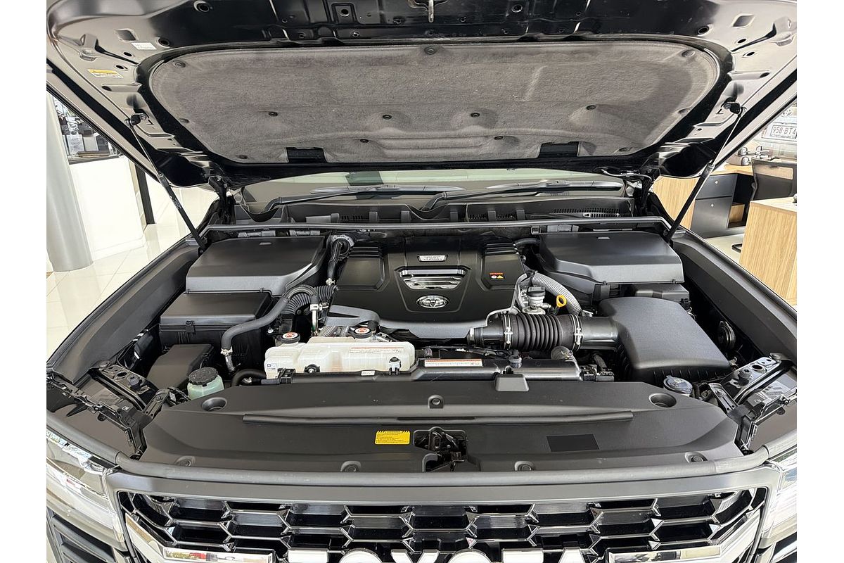 2023 Toyota Landcruiser GR Sport FJA300R