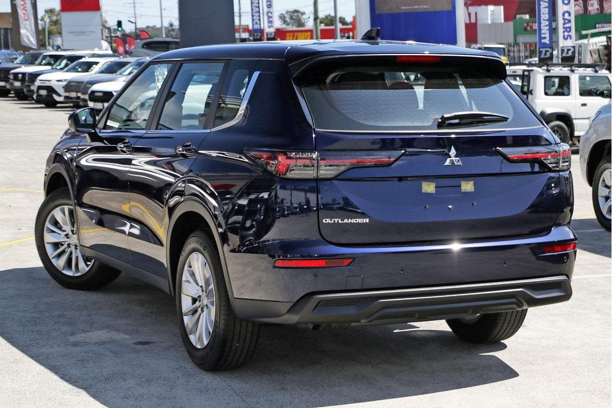 2025 Mitsubishi Outlander ES ZM