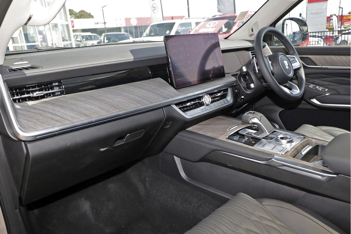 2025 GWM Tank 500 Ultra Hi4-T PHEV P03