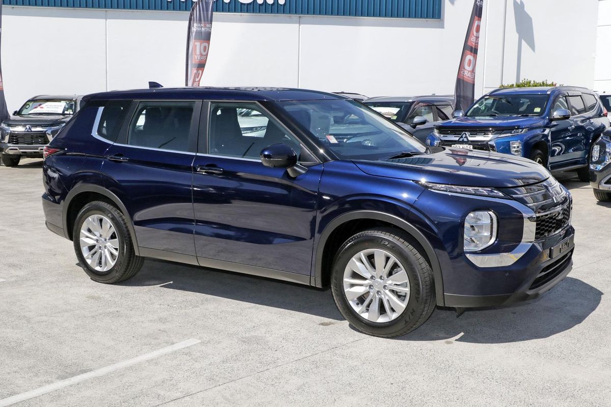 2025 Mitsubishi Outlander ES ZM