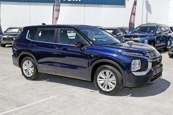 2025 Mitsubishi Outlander ES ZM