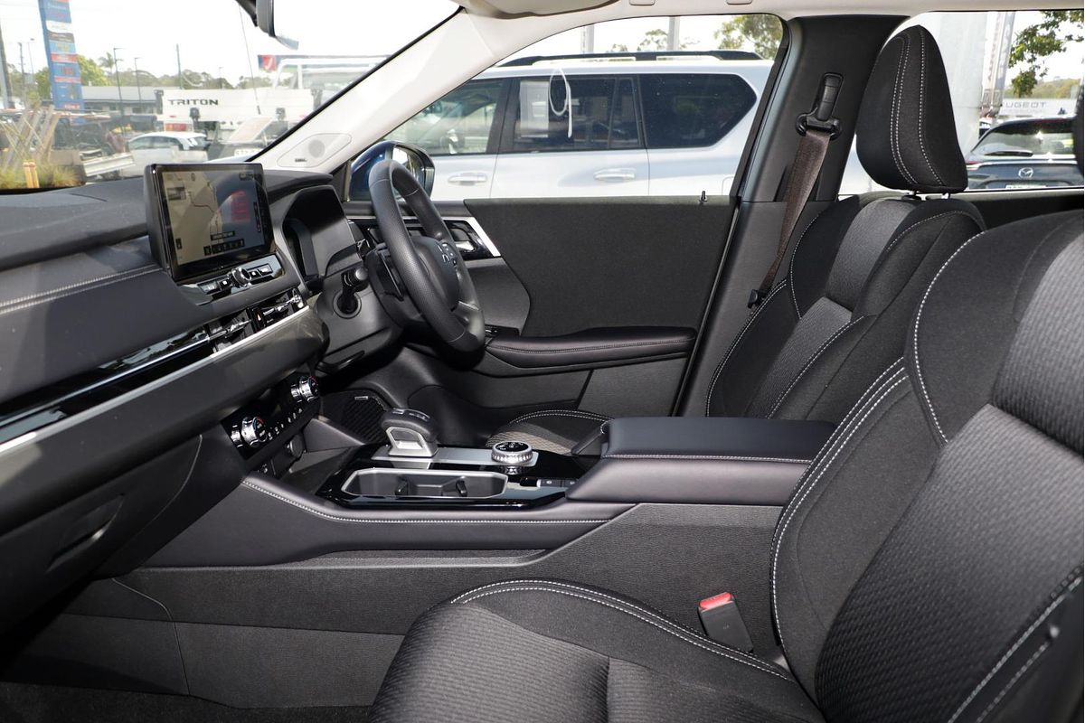 2025 Mitsubishi Outlander ES ZM