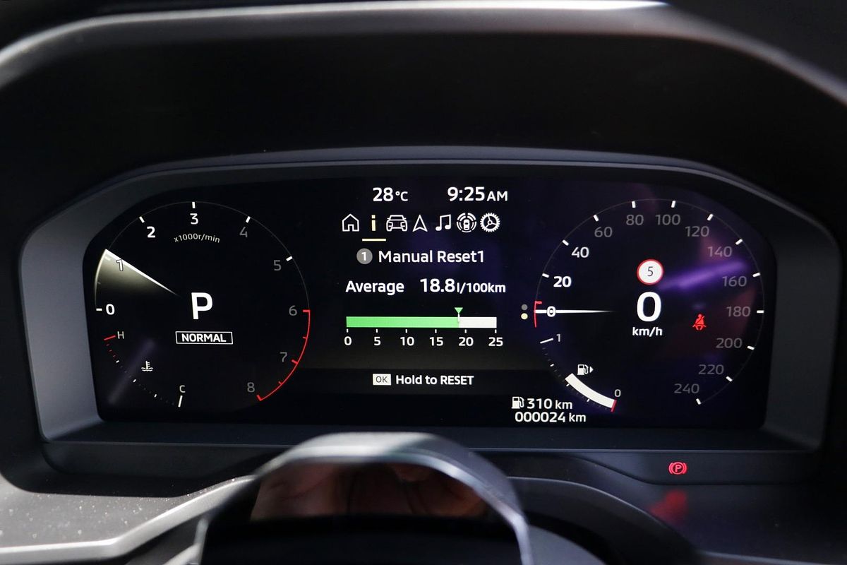 2025 Mitsubishi Outlander ES ZM