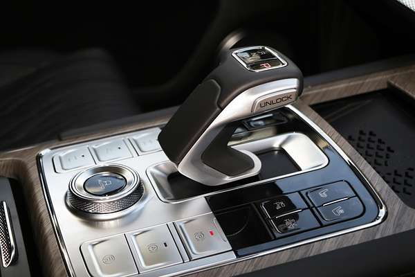 2025 GWM Tank 500 Ultra Hi4-T PHEV P03