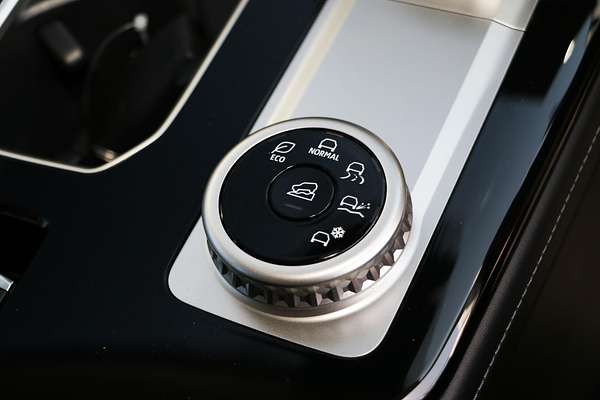 2025 Mitsubishi Outlander ES ZM