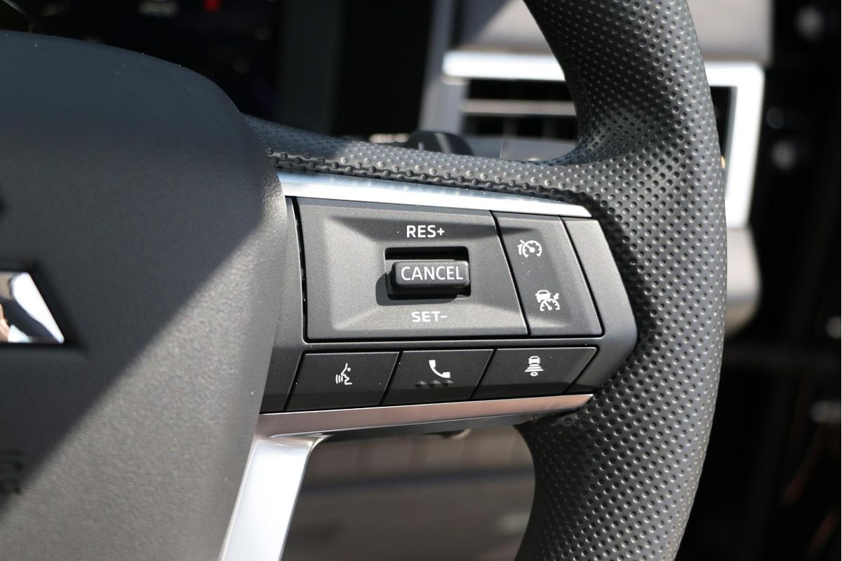 2025 Mitsubishi Outlander ES ZM