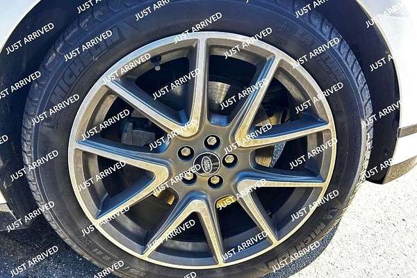 2022 Land Rover Range Rover Velar P250 R-Dynamic S L560