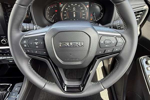 2025 Isuzu MU-X LS-T
