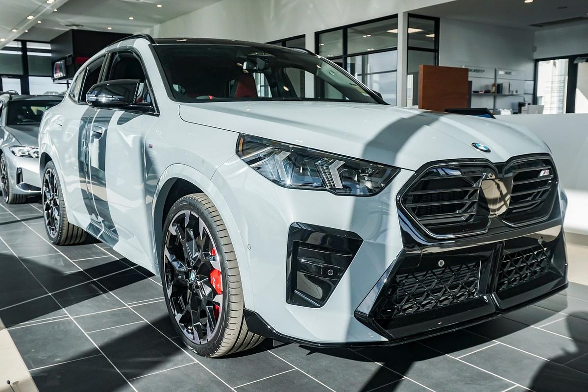 2025 BMW X2 M35i xDrive U10