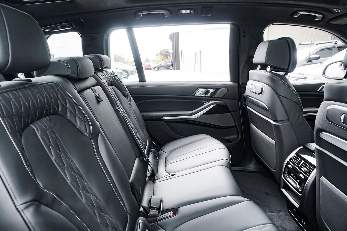 2025 BMW X7 xDrive40d M Sport G07 LCI
