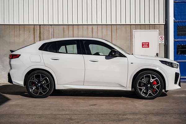 2025 BMW X2 xDrive20i M Sport U10