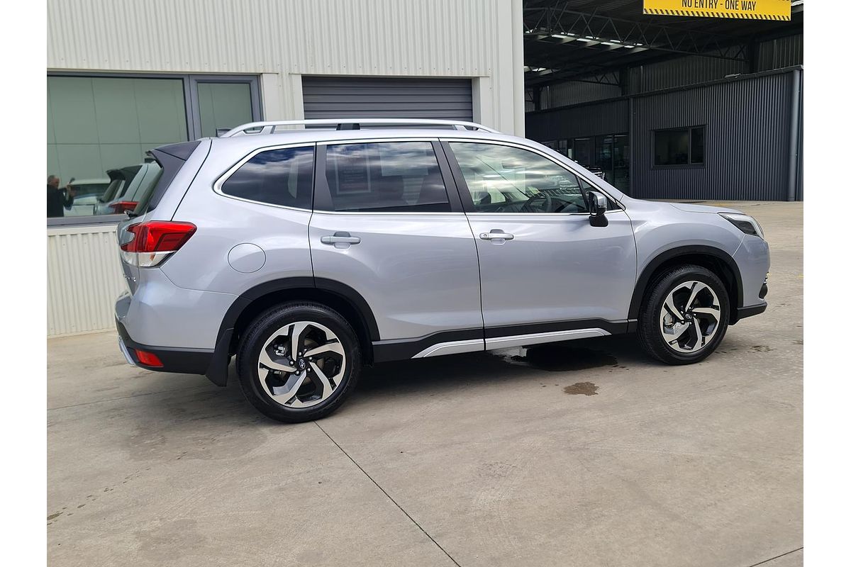 2024 Subaru Forester 2.5i-S S5