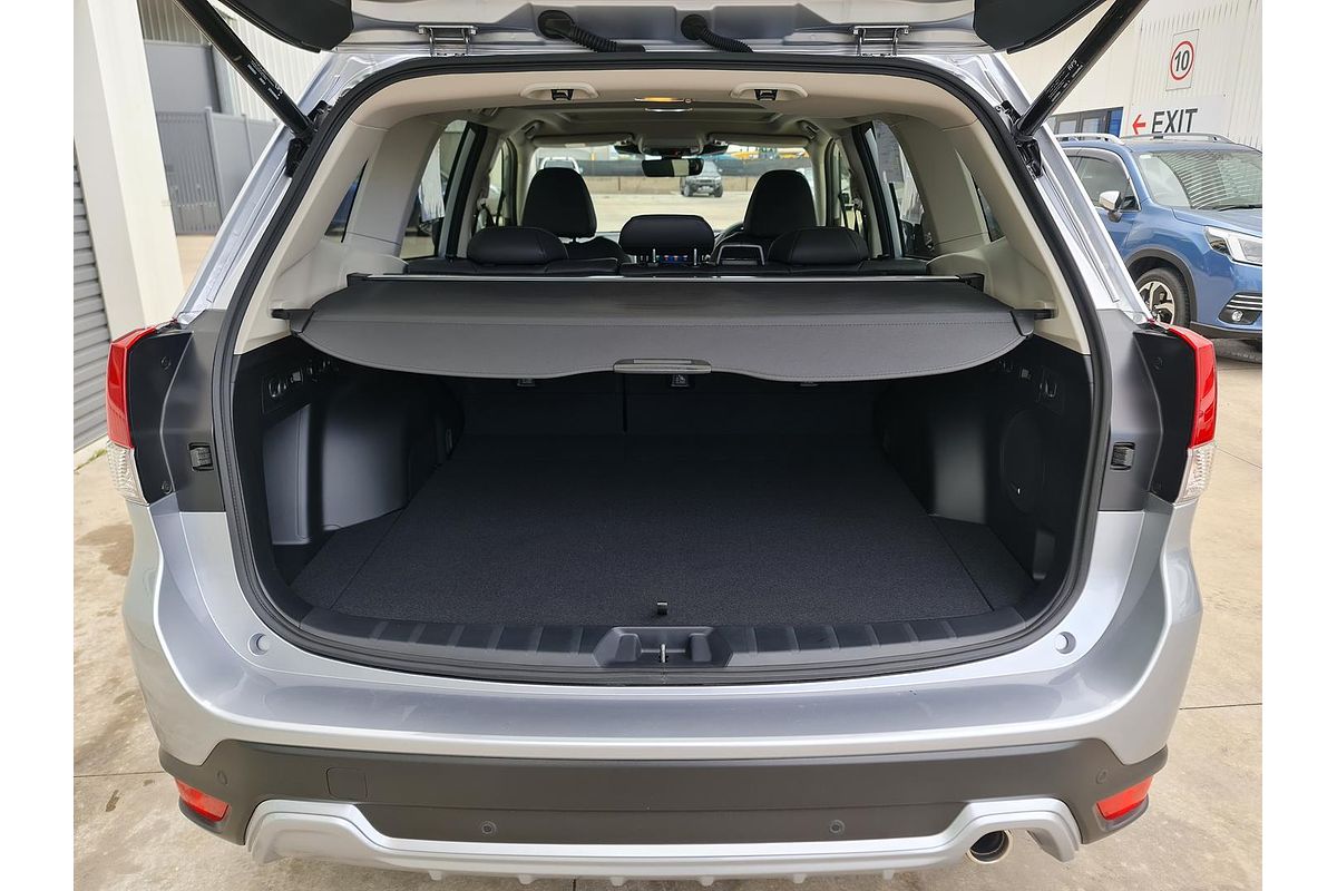 2024 Subaru Forester 2.5i-S S5