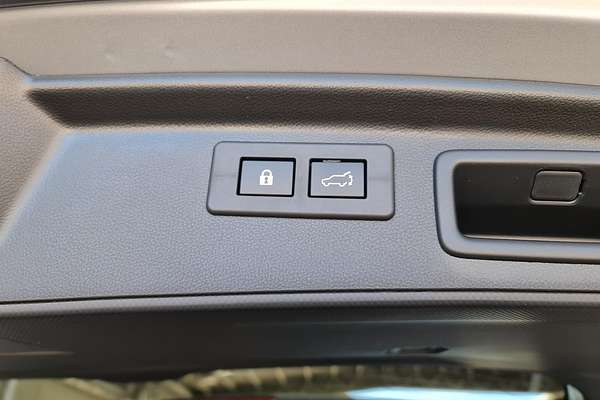 2024 Subaru Forester 2.5i-S S5