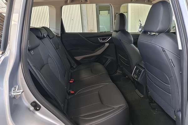 2024 Subaru Forester 2.5i-S S5