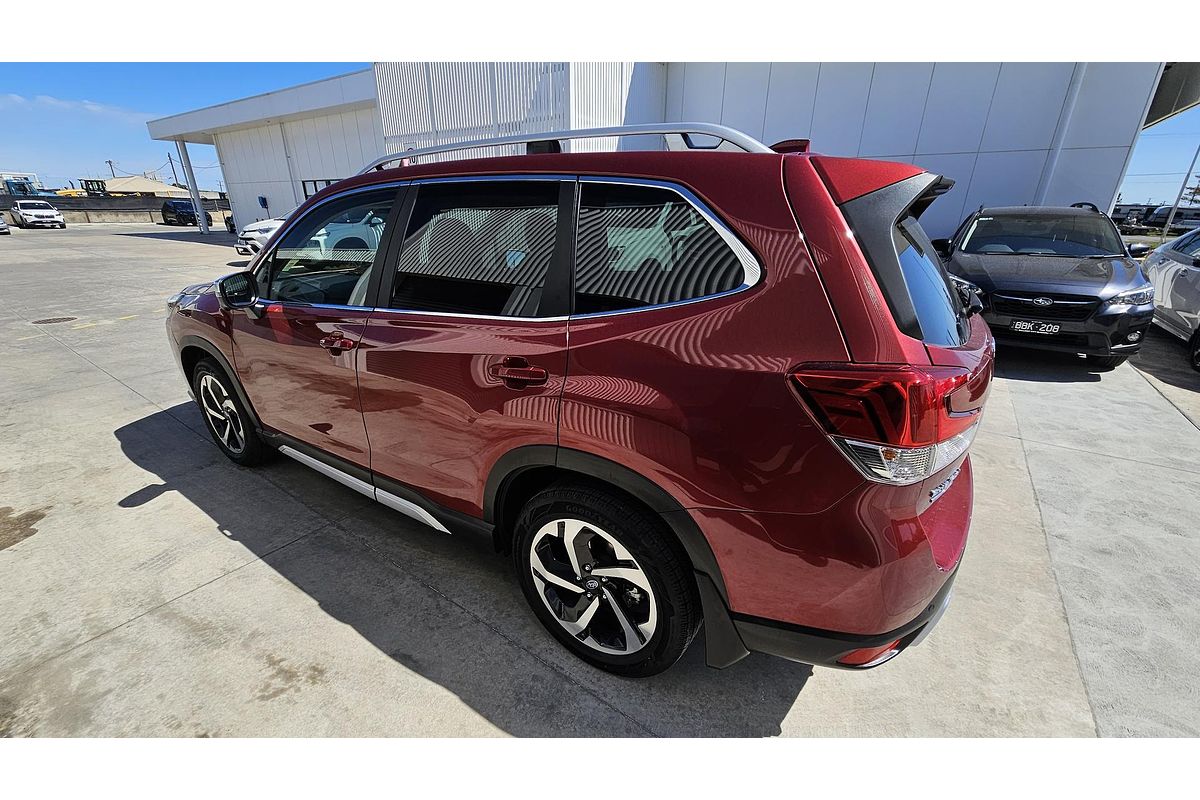 2023 Subaru Forester 2.5i-S S5