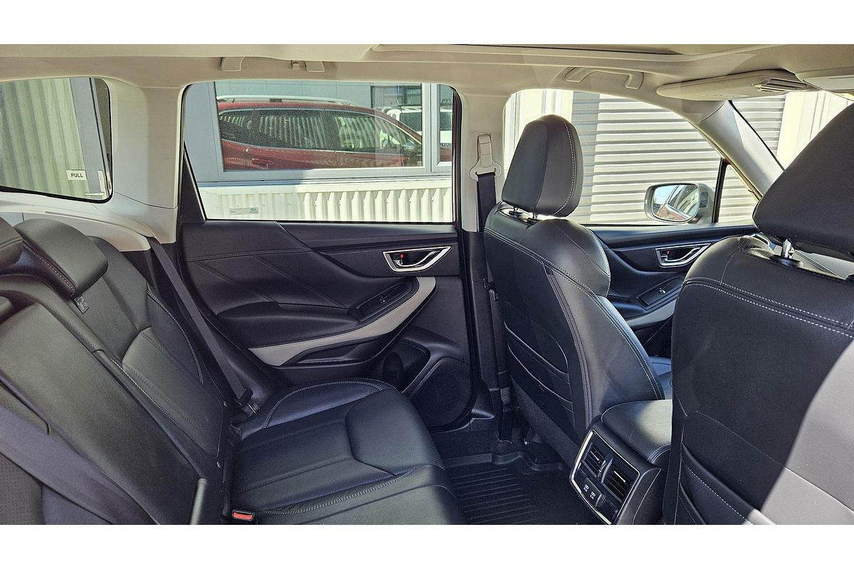 2023 Subaru Forester 2.5i-S S5