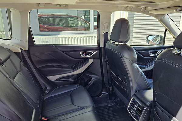 2023 Subaru Forester 2.5i-S S5