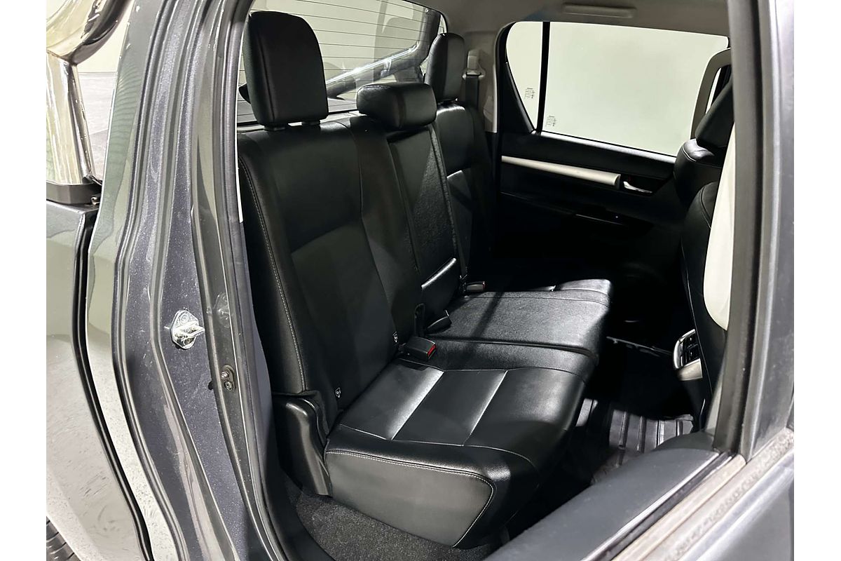 2020 Toyota Hilux SR5 GUN126R 4X4