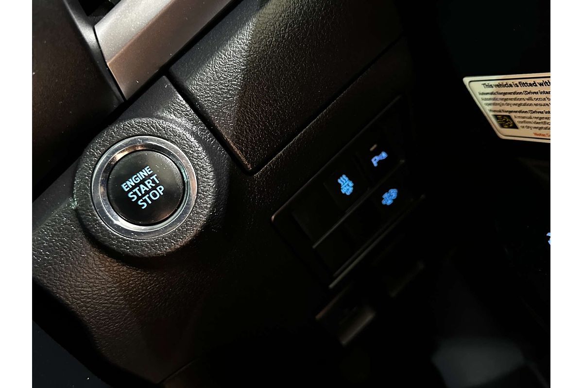 2020 Toyota Hilux SR5 GUN126R 4X4