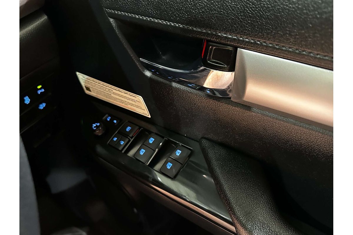 2020 Toyota Hilux SR5 GUN126R 4X4