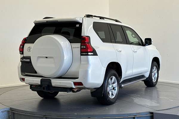 2017 Toyota Landcruiser PRADO KAKADU (4x4) GDJ150R MY17