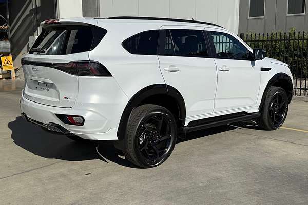 2025 Isuzu MU-X X-TERRAIN