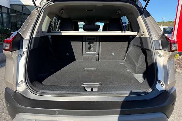 2024 Nissan X-TRAIL ST-L T33