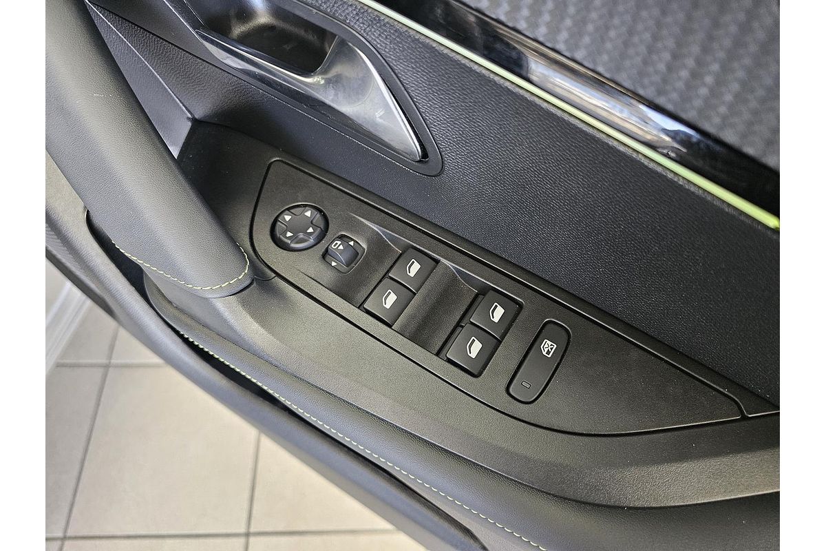 2023 Peugeot 2008 GT P24