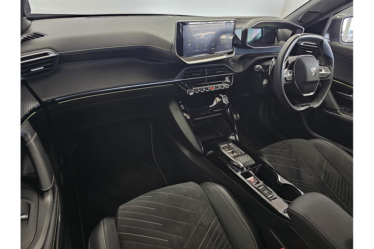 2023 Peugeot 2008 GT P24
