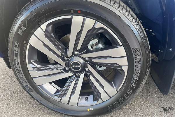 2025 Isuzu MU-X LS-T