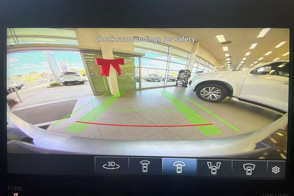 2025 Isuzu MU-X LS-T