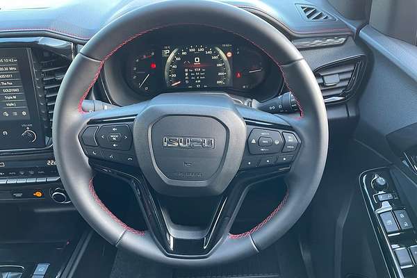 2025 Isuzu D-MAX X-TERRAIN 4X4