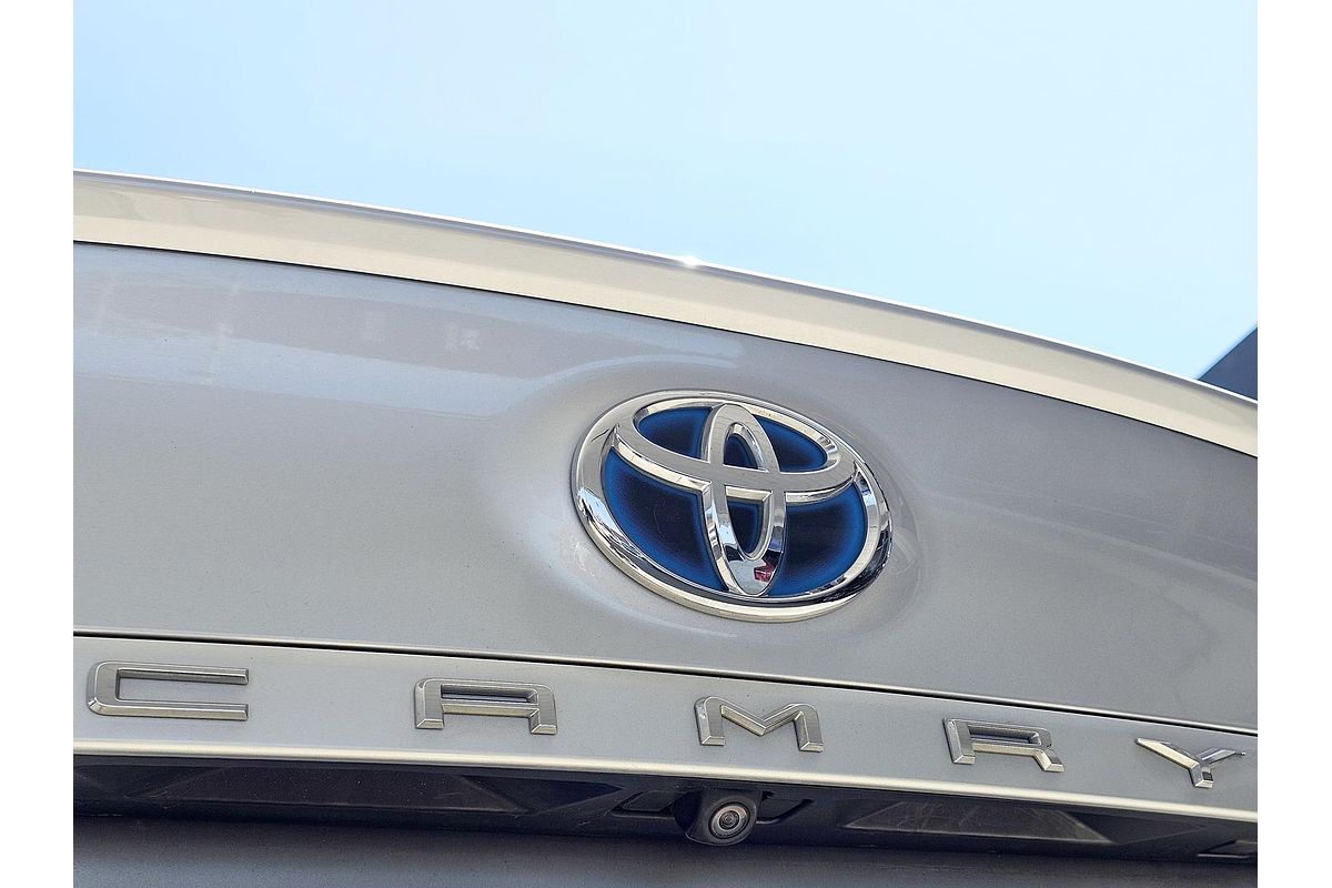 2018 Toyota Camry SL AXVH71R