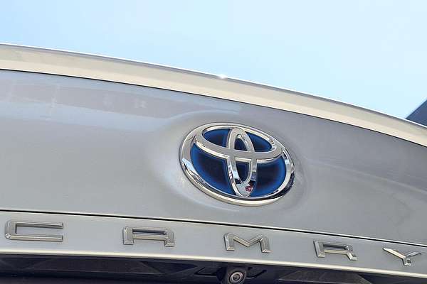 2018 Toyota Camry SL AXVH71R