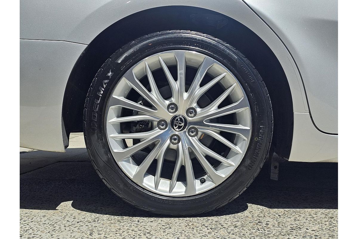 2018 Toyota Camry SL AXVH71R