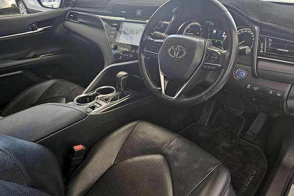 2018 Toyota Camry SL AXVH71R