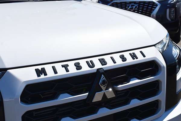 2024 Mitsubishi Triton GSR MV 4X4