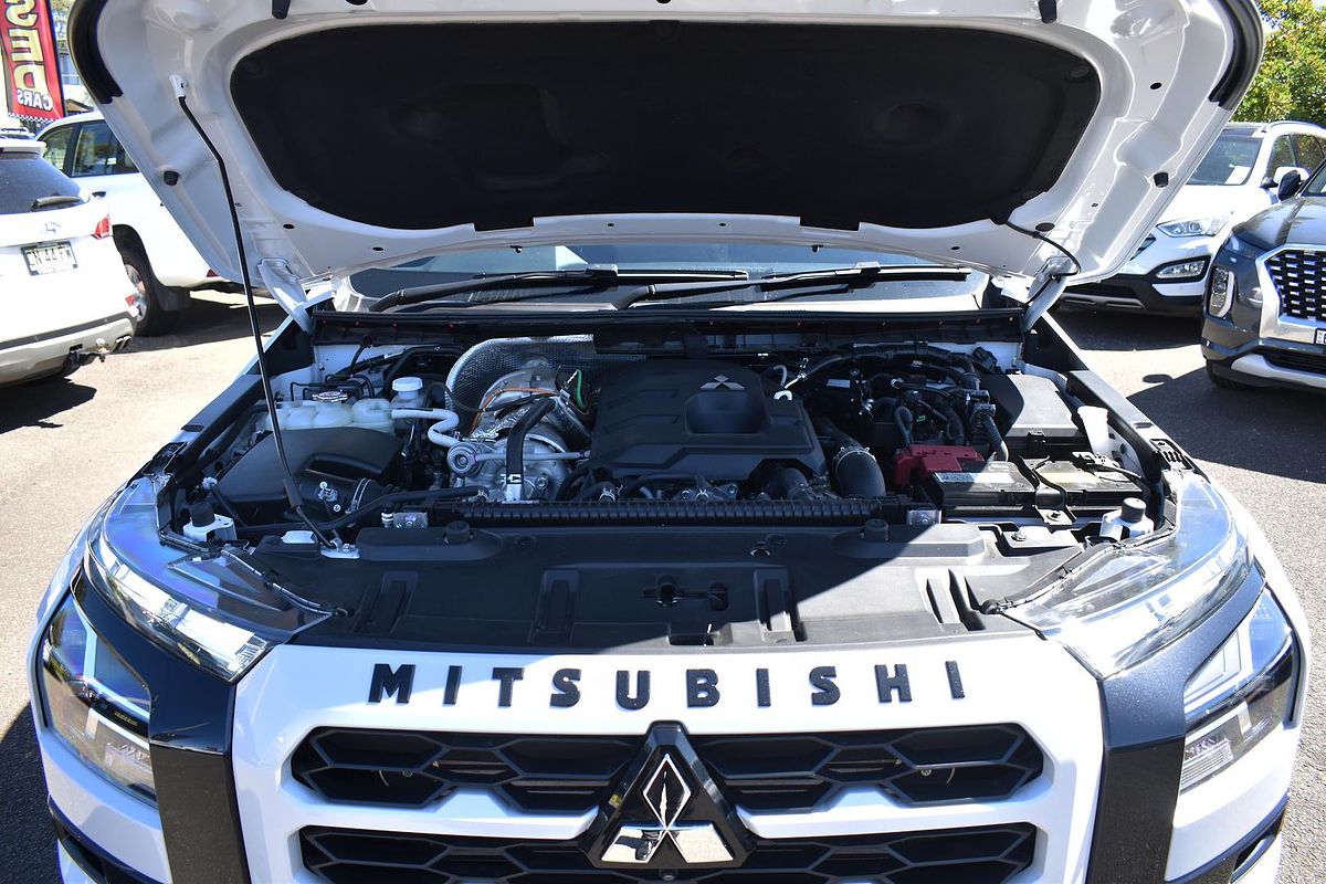 2024 Mitsubishi Triton GSR MV 4X4