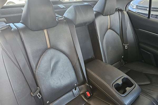 2018 Toyota Camry SL AXVH71R