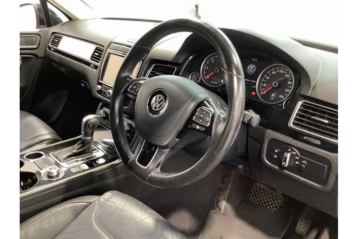 2016 Volkswagen Touareg 150TDI Element 7P