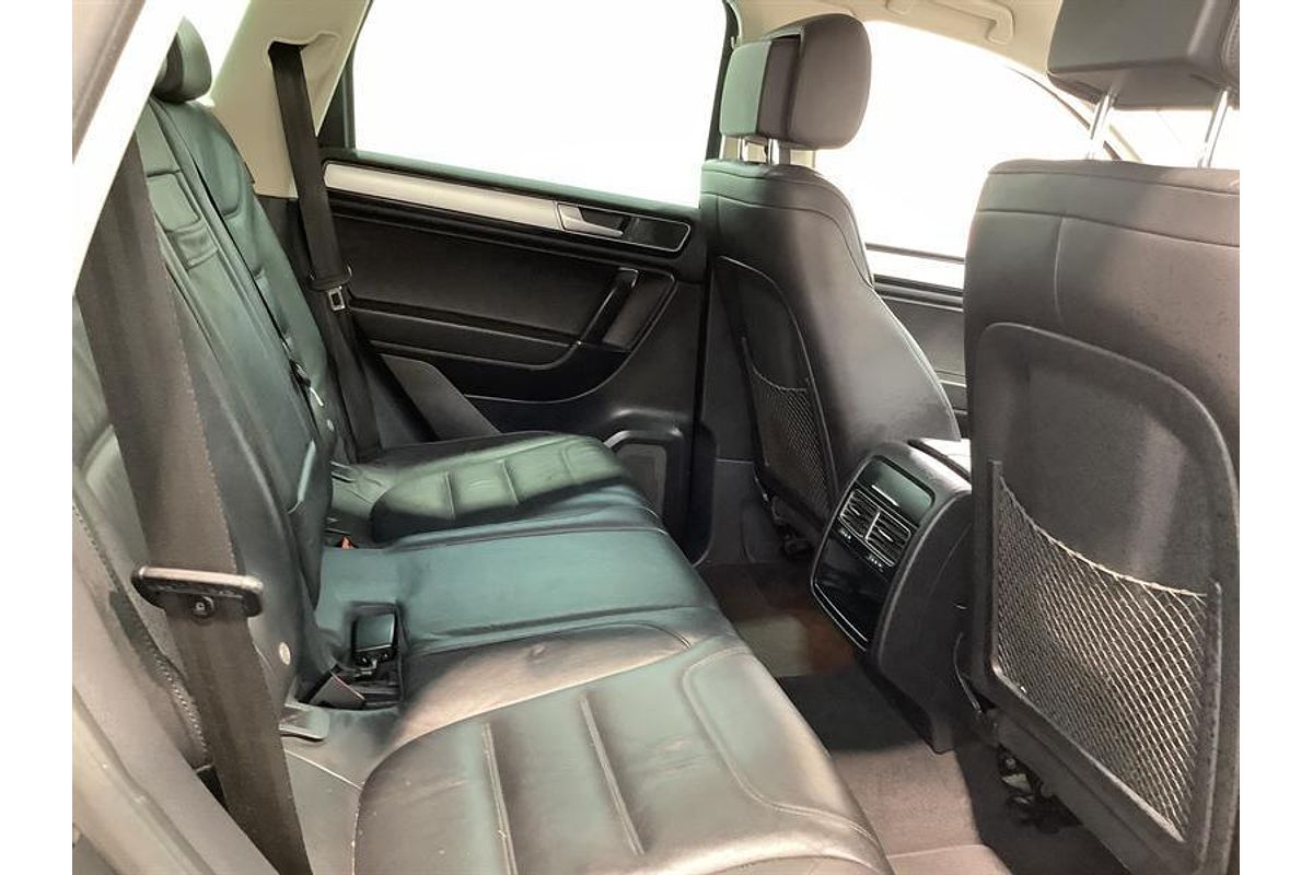 2016 Volkswagen Touareg 150TDI Element 7P