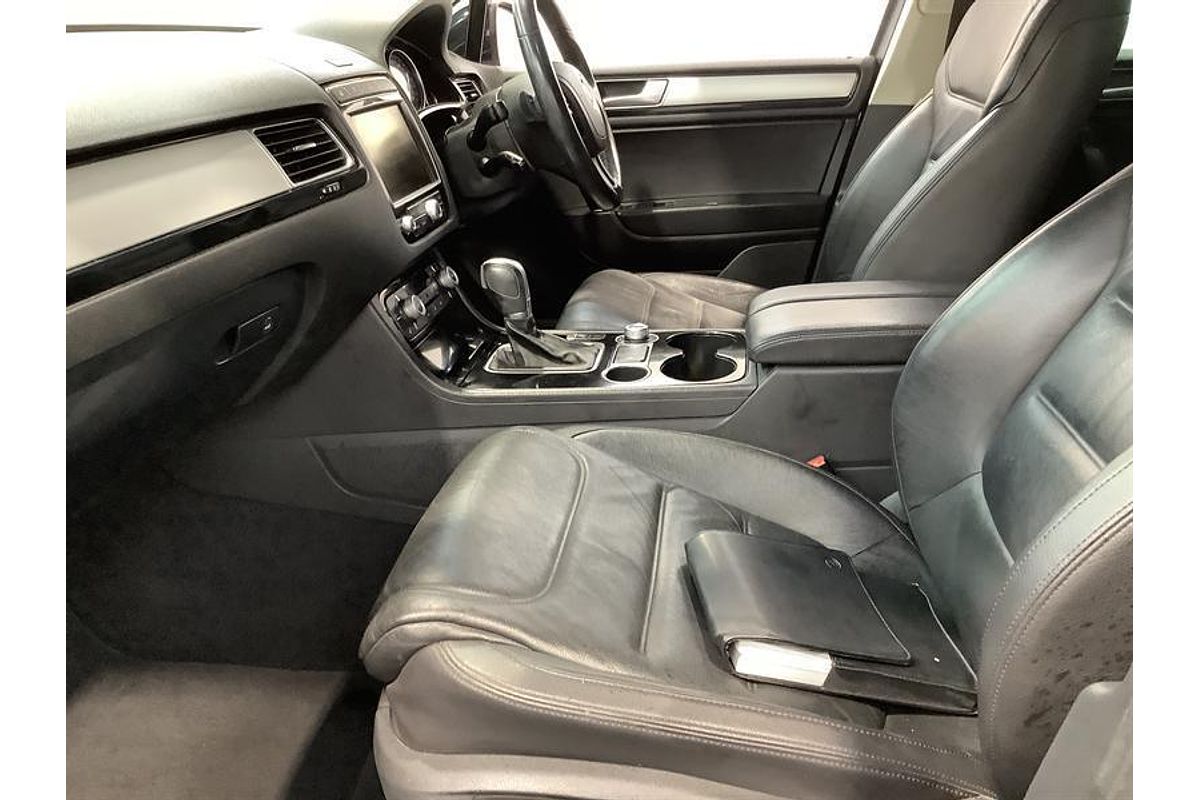 2016 Volkswagen Touareg 150TDI Element 7P