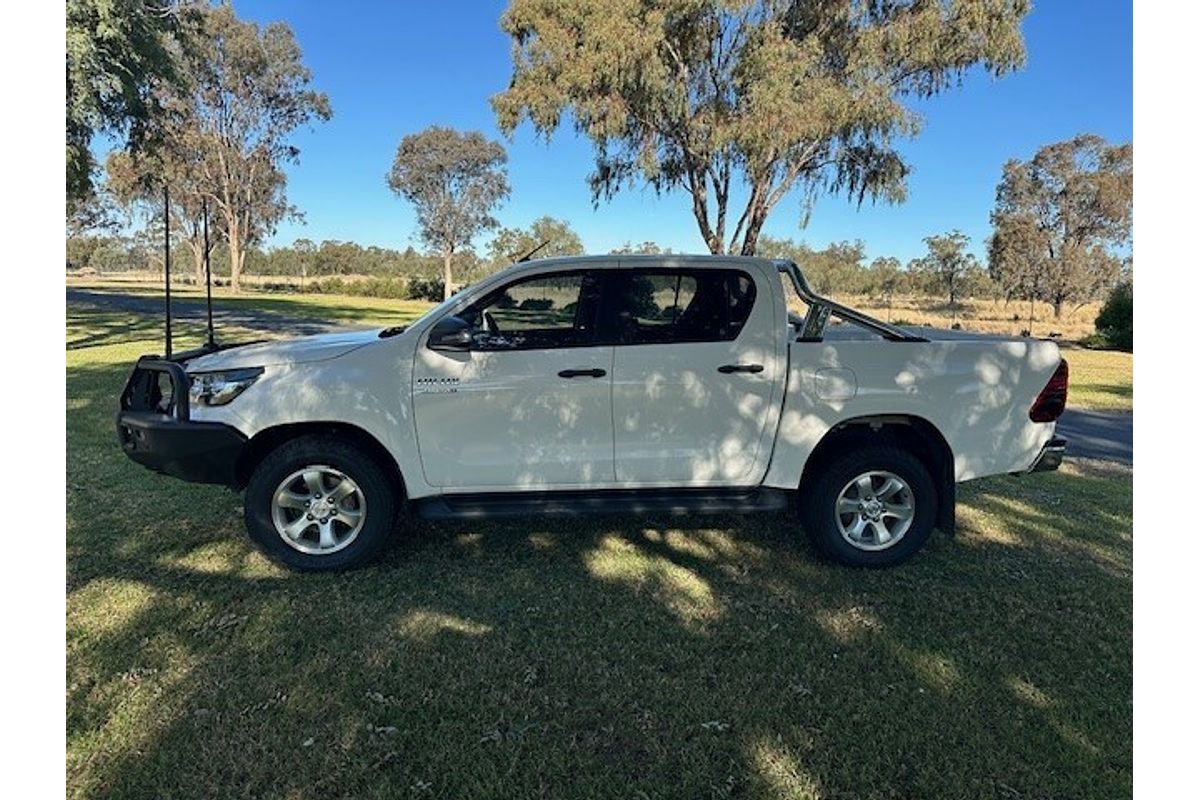2021 Toyota Hilux SR GUN126R 4X4
