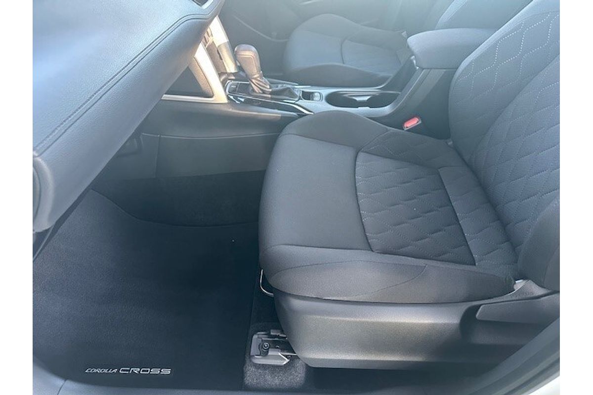 2022 Toyota Corolla Cross GX MXGA10R