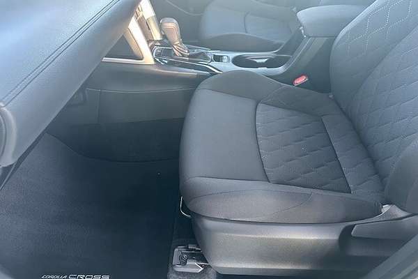 2022 Toyota Corolla Cross GX MXGA10R