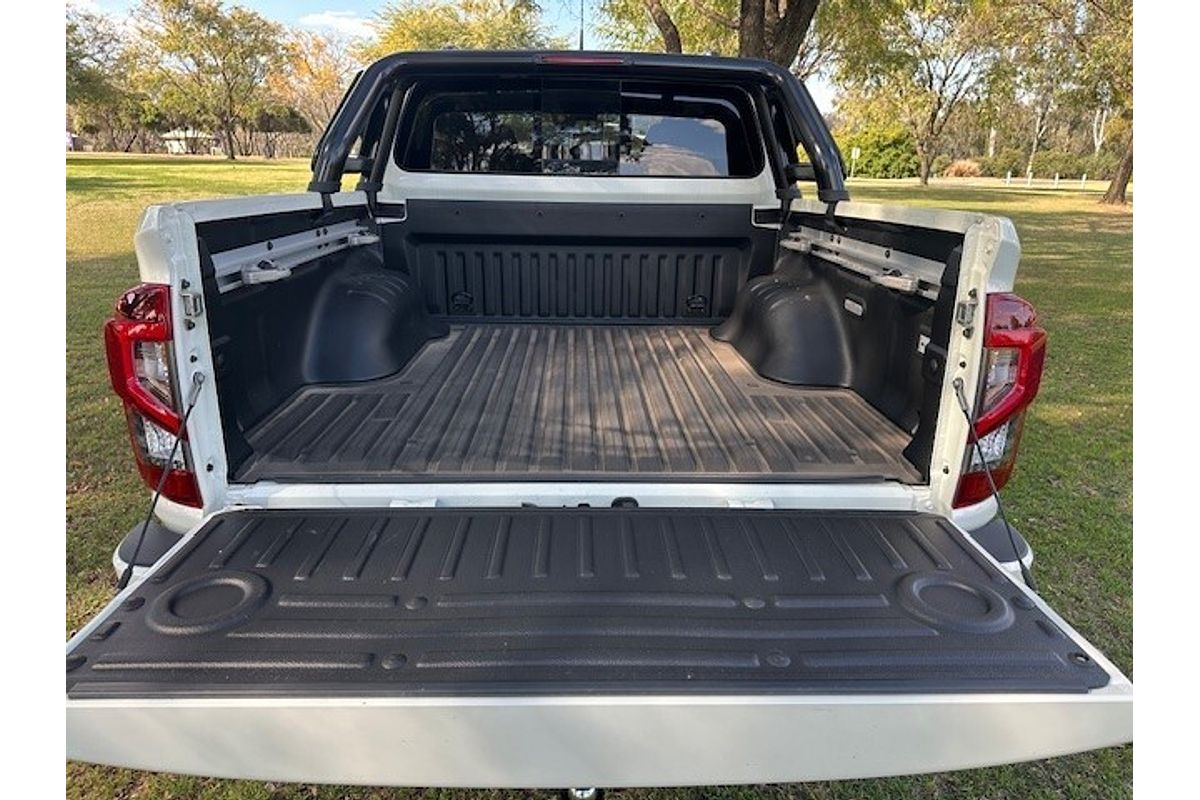 2023 Nissan Navara PRO-4X Warrior D23 4X4