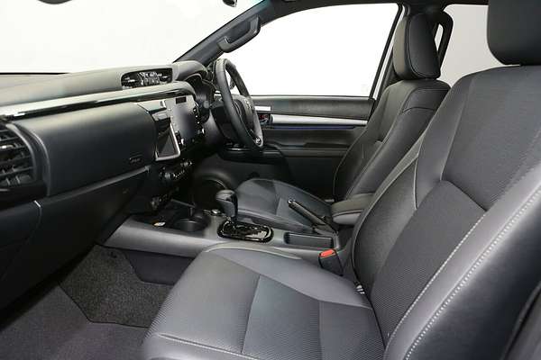 2025 Toyota Hilux Rogue 48V GUN126R 4X4